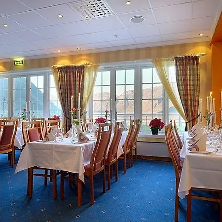 Hotel Voringfoss 3*